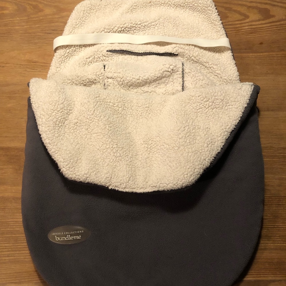 JJ Cole Bundle Me Car Seat Cover Gray Sherpa Lined